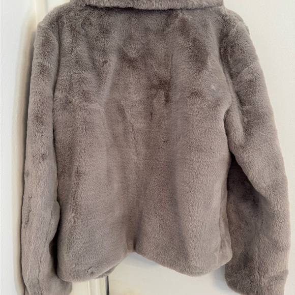 Abercrombie & Fitch Faux Fur Jacket - Soft Gray/Tan Women’s Size L - Picture 6 of 11
